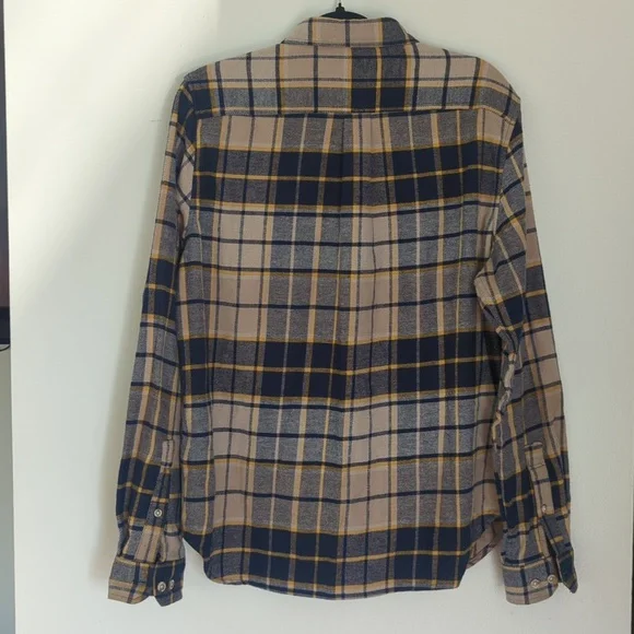 Eddie Bauer Men's Blue Yellow Tan Plaid Flannel Button Down Shirt Medium - Picture 6 of 8